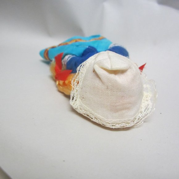 VTG SOUVENIR DUTCH DOLL, SLEEPY EYES, DRESSED IN NATIVE GARB - Picture 5 of 7